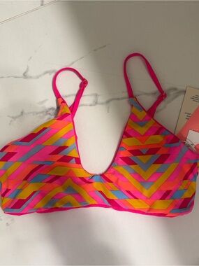 Maagi Multicolor Chevron Reversible Bikini Top in Hot Pink, Orange & Blue